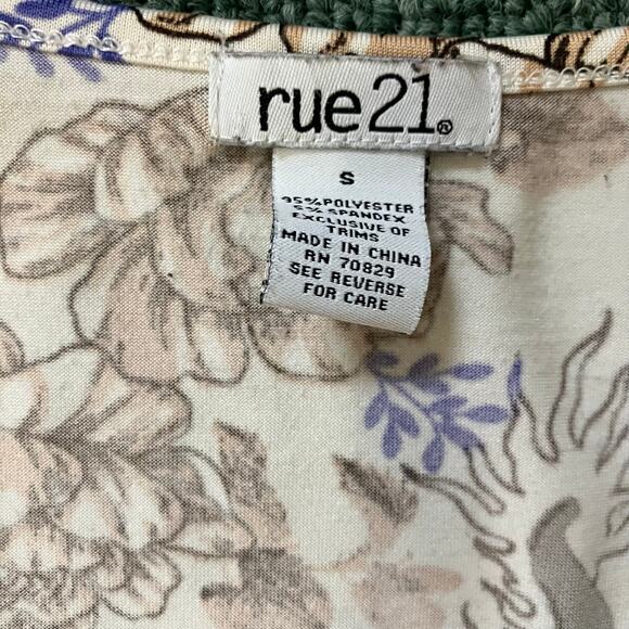 Floral dragon print crop top with handkerchief hems long sleeves bohemian y2k - Picture 6 of 6